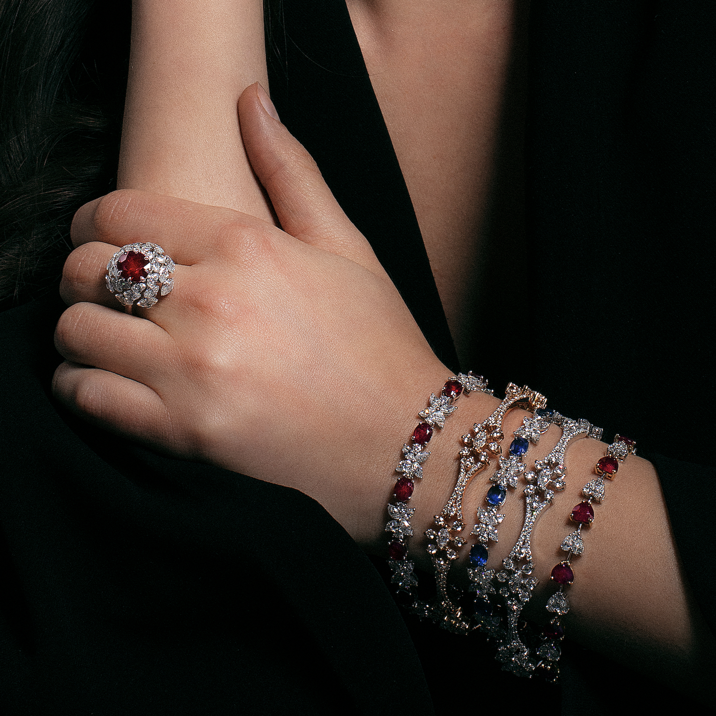 Sapphire & Diamond Patterned Link Bracelet | Bracelet Design | Jewellery Stores Online